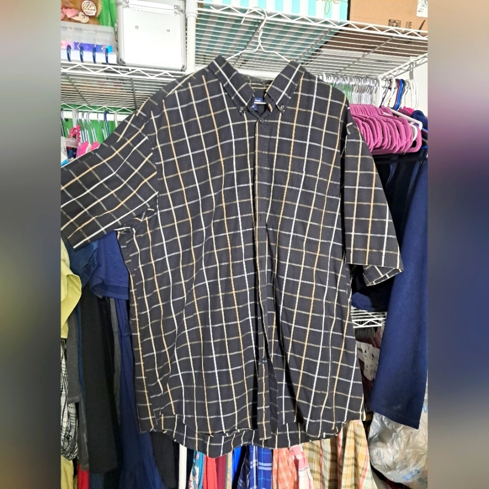 Basic Editions size 2XLT black button down shirt